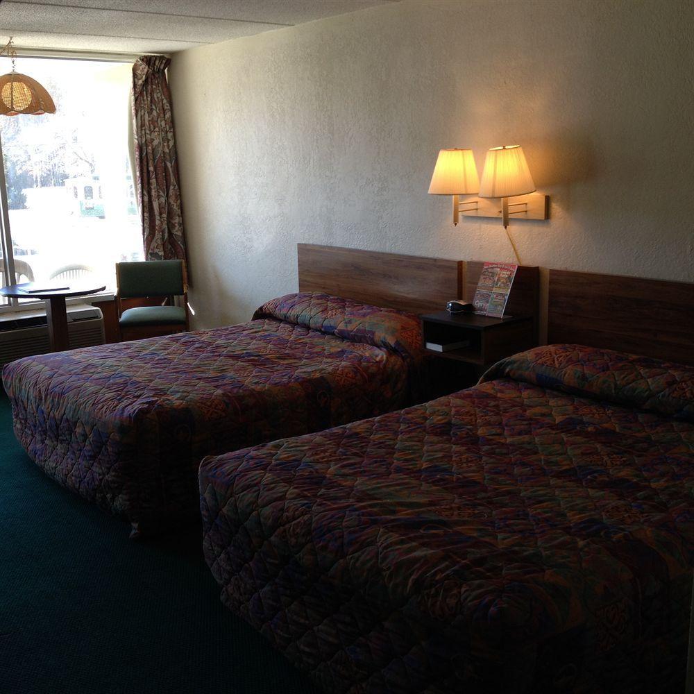 Conner Hill Motor Lodge Pigeon Forge Εξωτερικό φωτογραφία